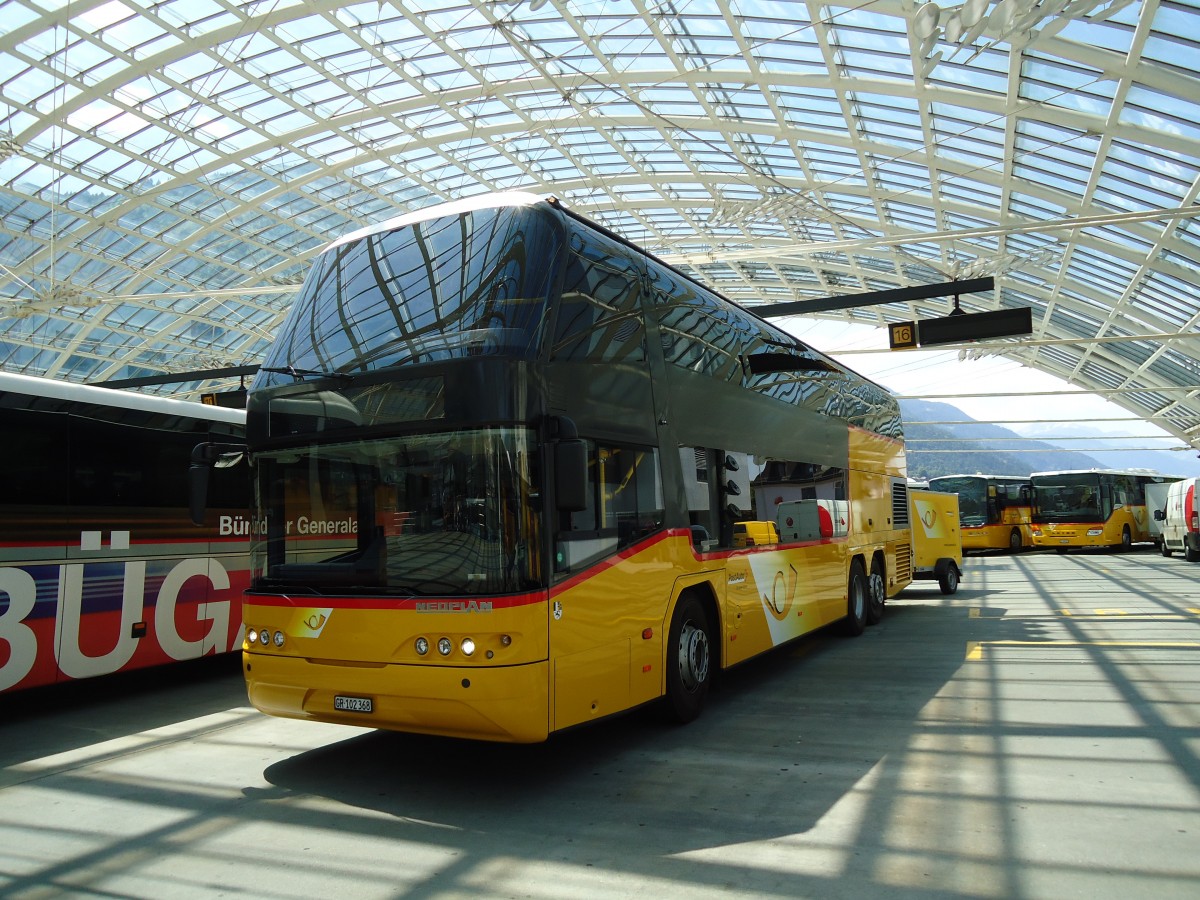 (145'214) - PostAuto Graubnden - GR 102'368 - Neoplan am 17. Juni 2013 in Chur, Postautostation