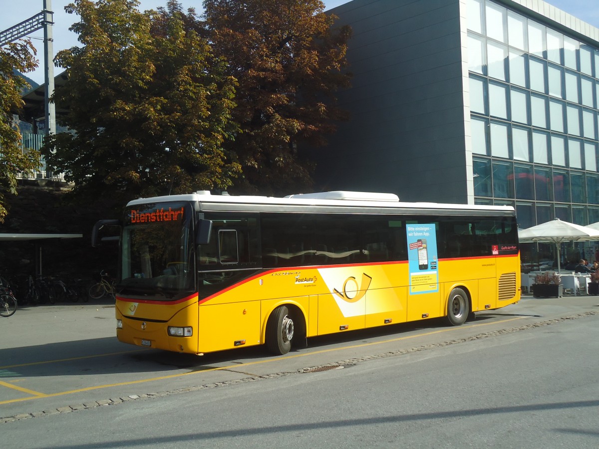 (147'292) - PostAuto Wallis - VS 354'602 - Irisbus am 22. September 2013 beim Bahnhof Brig