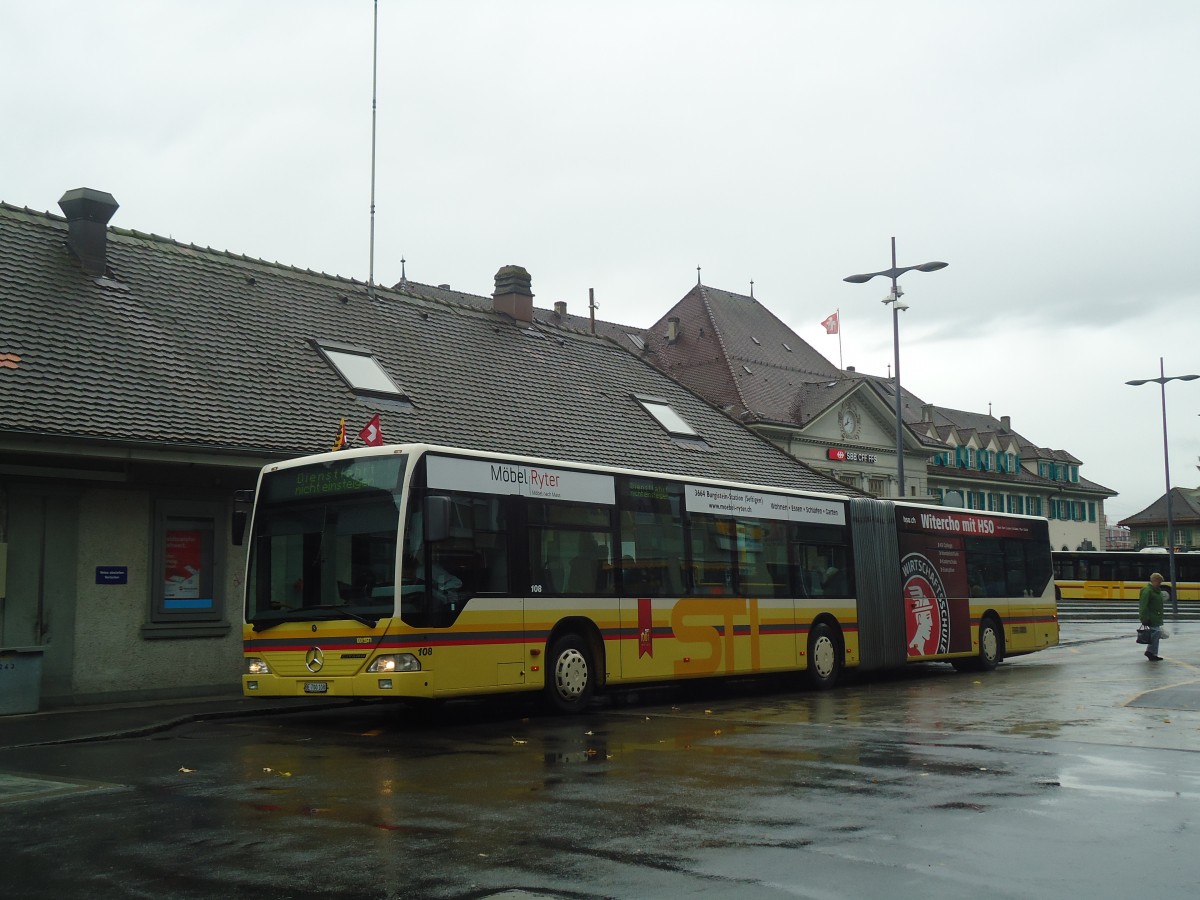 (147'497) - STI Thun - Nr. 108/BE 700'108 - Mercedes am 10. Oktober 2013 beim Bahnhof Thun
