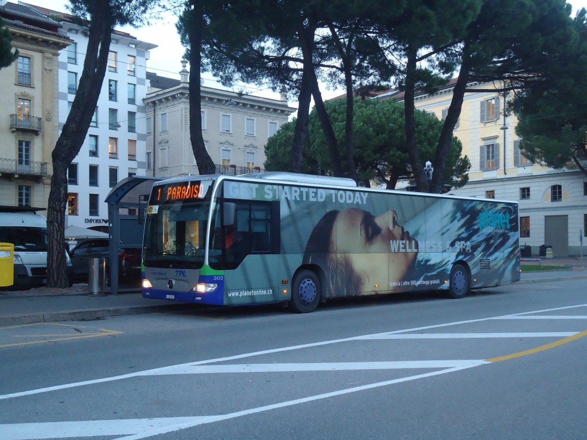 (147'758) - TPL Lugano - Nr. 302/TI 223'837 - Mercedes am 5. November 2013 in Lugano, Piazza Rezzonico