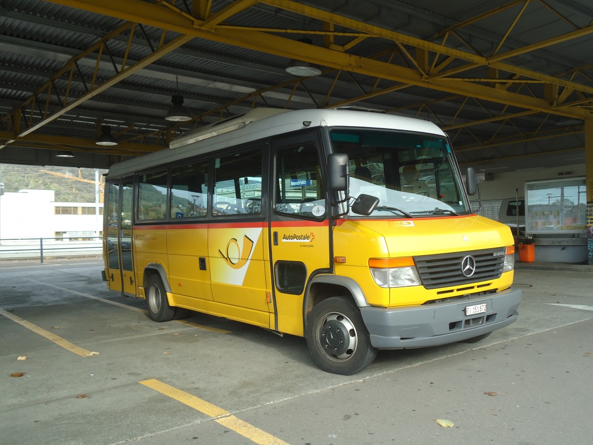 (147'821) - Autopostale, Mendrisio - TI 151'872 - Mercedes am 6. November 2013 beim Bahnhof Mendrisio
