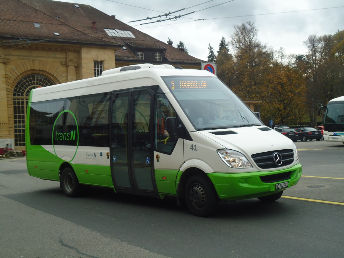 (147'927) - transN, La Chaux-de-Fonds - Nr. 41/NE 143'041 - Mercedes am 8. November 2013 beim Bahnhof La Chaux-de-Fonds