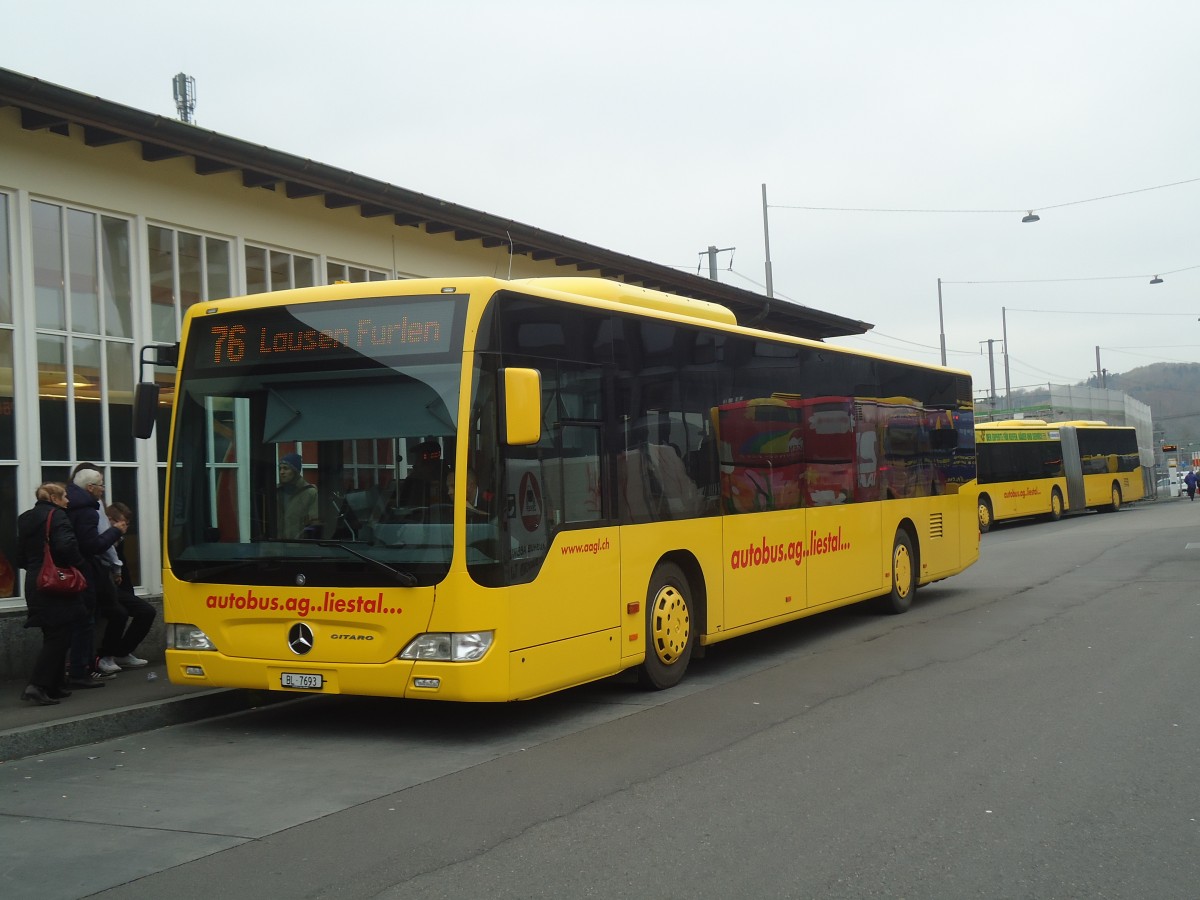(148'097) - AAGL Liestal - Nr. 67/BL 7693 - Mercedes am 17. November 2013 beim Bahnhof Liestal