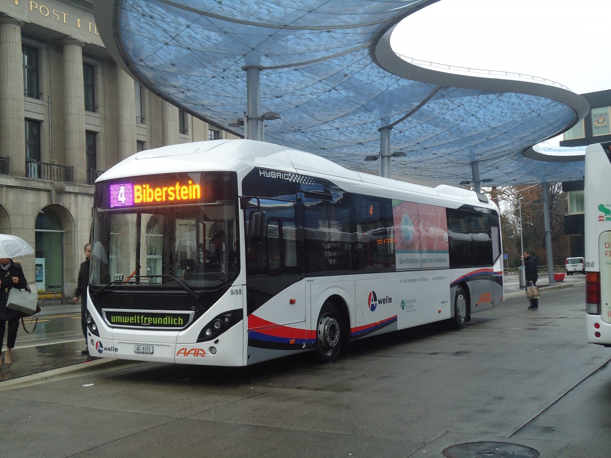 (148'494) - AAR bus+bahn, Aarau - Nr. 51/AG 8351 - Volvo am 26. Dezember 2013 beim Bahnhof Aarau