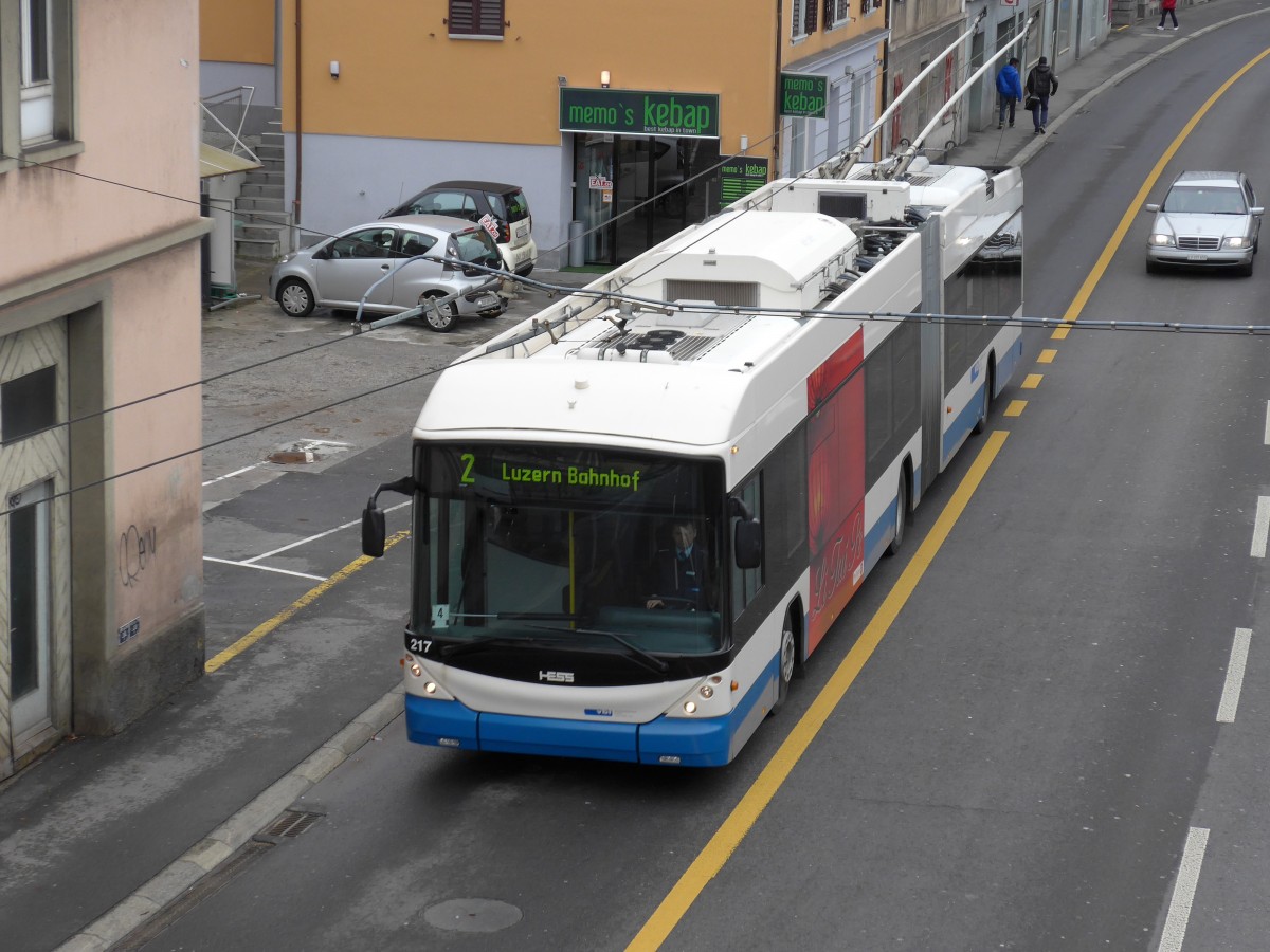 (148'959) - VBL Luzern - Nr. 217 - Hess/Hess Gelenktrolleybus am 16. Februar 2014 in Luzern, Kreuzstutz