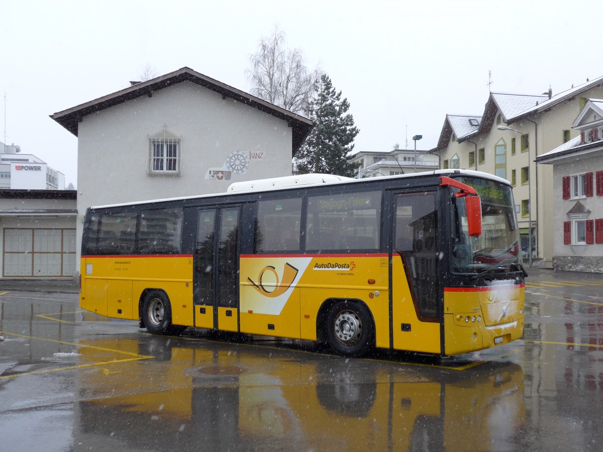 (149'054) - Fontana, Ilanz - Nr. 1/GR 74'221 - Volvo am 1. Mrz 2014 beim Bahnhof Ilanz