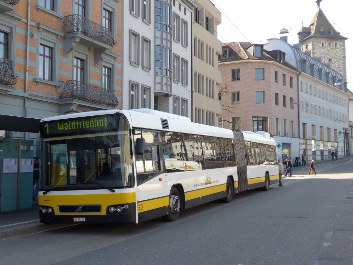 (149'410) - VBSH Schaffhausen - Nr. 30/SH 38'030 - Volvo am 29. Mrz 2014 beim Bahnhof Schaffhausen