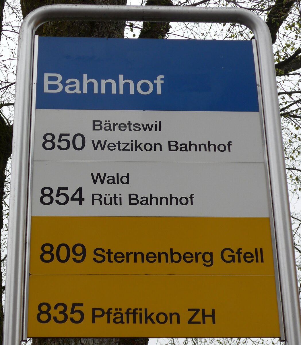 (149'557) - ZVV/PostAuto-Haltestellenschild - Bauma, Bahnhof - am 6. April 2014