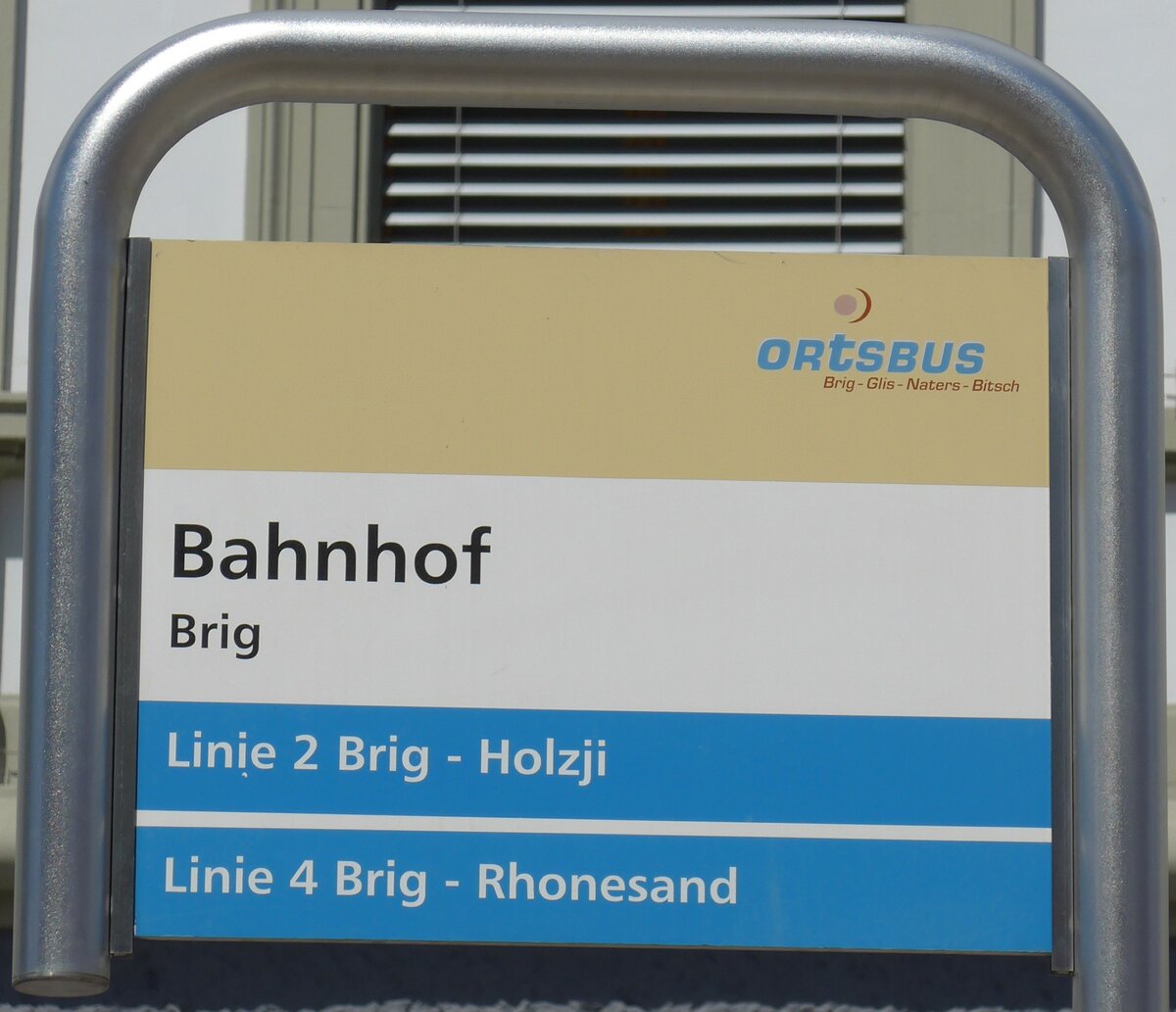 (149'673) - ORtSBUS-Haltestellenschild - Brig, Bahnhof - am 20. April 2014