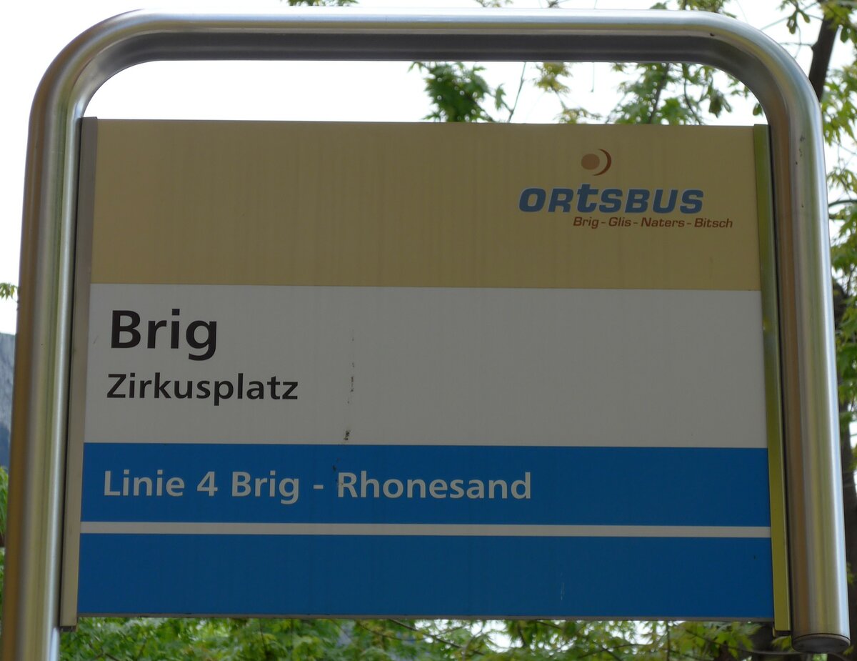 (149'676) - ORtSBUS-Haltestellenschild - Brig, Zirkusplatz - am 20. April 2014