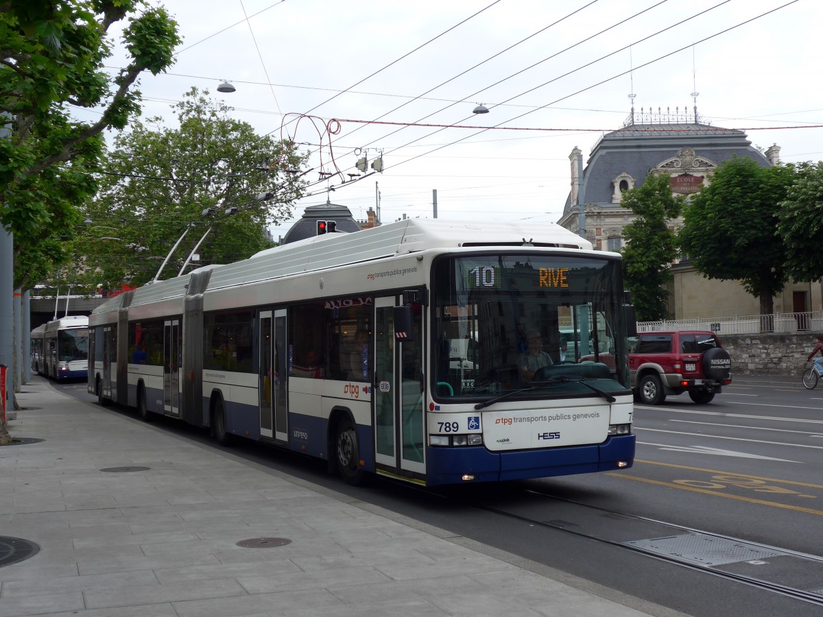 (150'780) - TPG Genve - Nr. 789 - Hess/Hess Doppelgelenktrolleybus am 26. Mai 2014 in Genve, Place des Vingt-Deux-Cantons