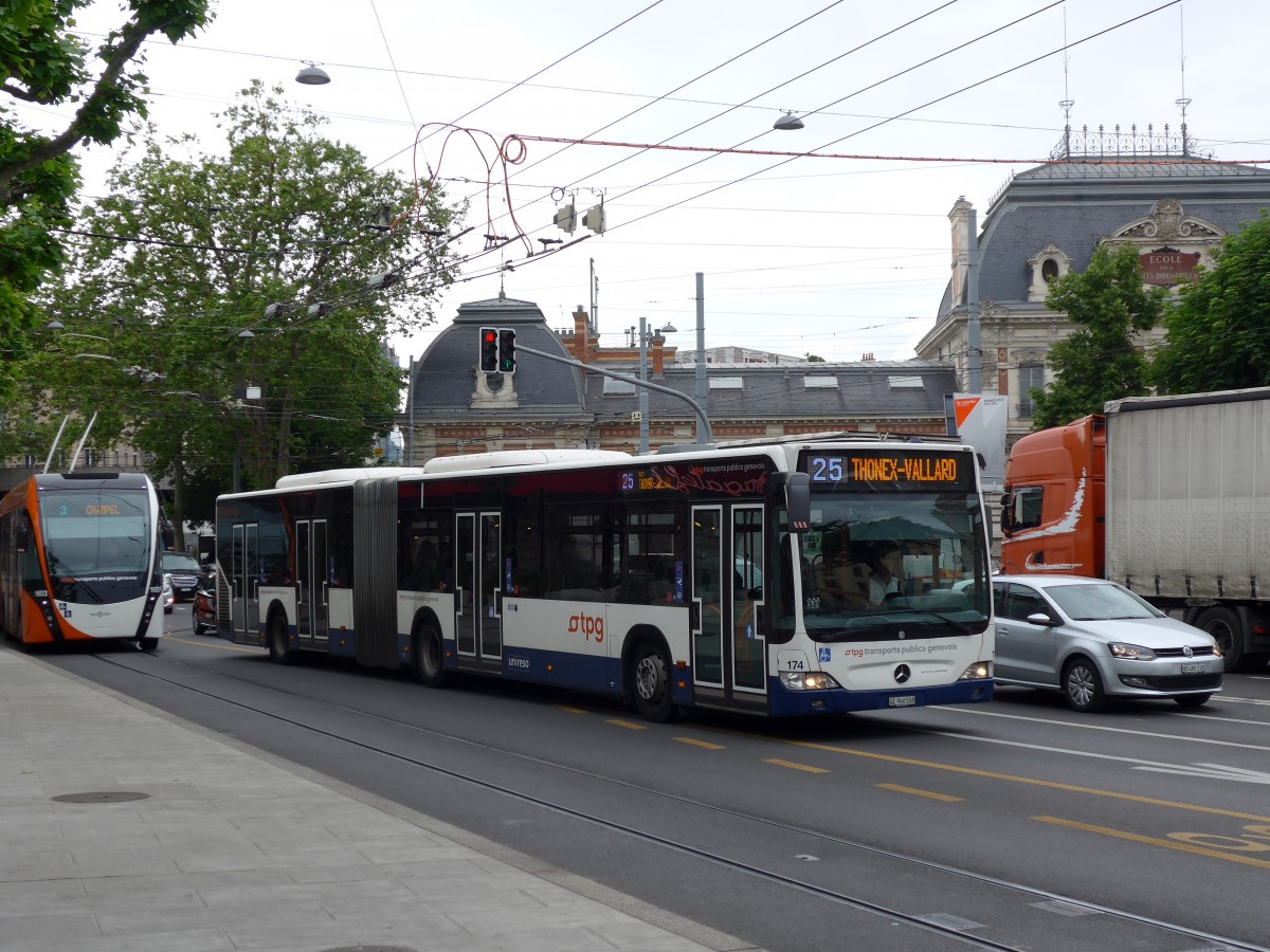 (150'833) - TPG Genve - Nr. 174/GE 960'558 - Mercedes am 26. Mai 2014 in Genve, Place des Vingt-Deux-Cantons
