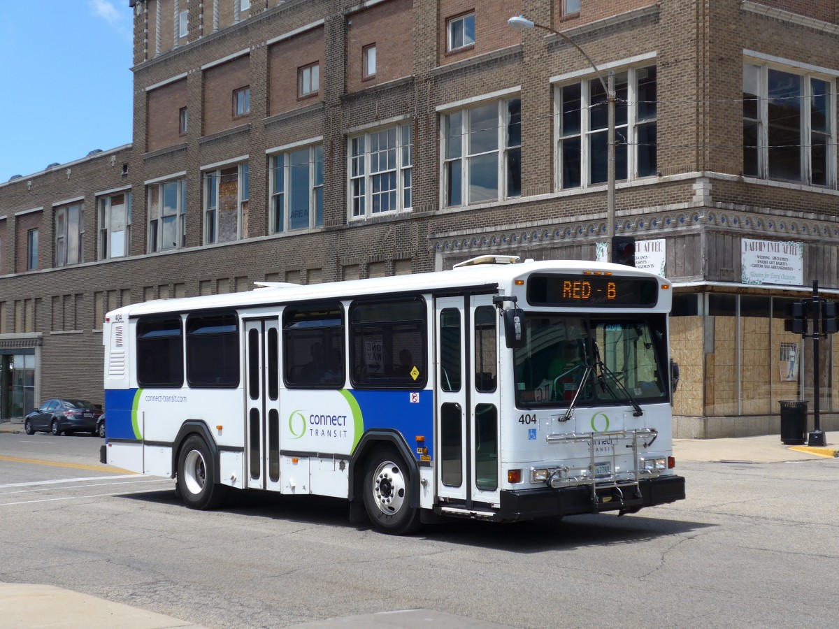 (152'487) - Connect Transit, Bloomington - Nr. 404/M 142'780 - Gillig am 10. Juli 2014 in Bloomington, Front Street