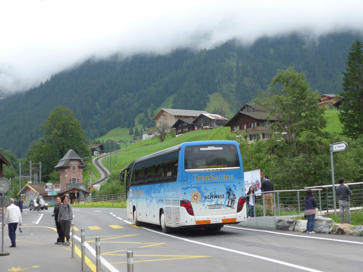 (153'577) - TranSantos, Schfflisdorf - ZH 695'436 - Setra am 3. August 2014 beim Bahnhof Grindelwald Grund