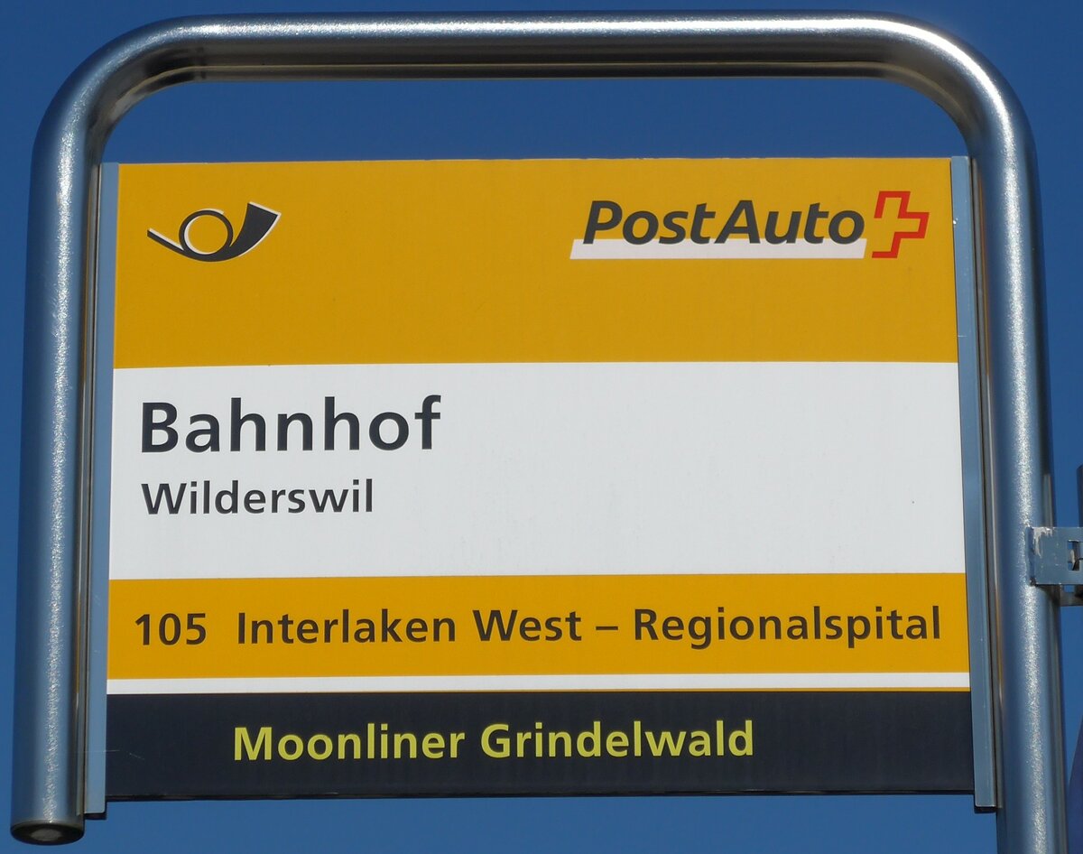 (155'336) - PostAuto-Haltestellenschild - Wilderswil, Bahnhof - am 23. September 2014