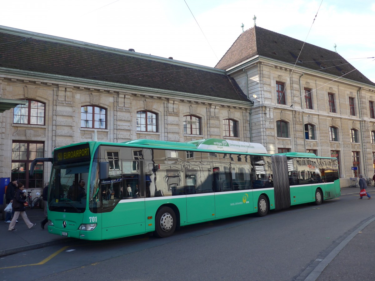 (156'149) - BVB Basel - Nr. 701/BS 6660 - Mercedes am 27. Oktober 2014 beim Bahnhof Basel