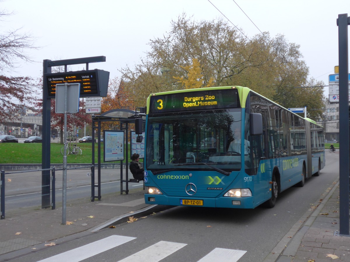 (157'020) - Connexxion - Nr. 9170/BP-TZ-01 - Mercedes am 20. November 2014 in Arnhem, Willemsplein