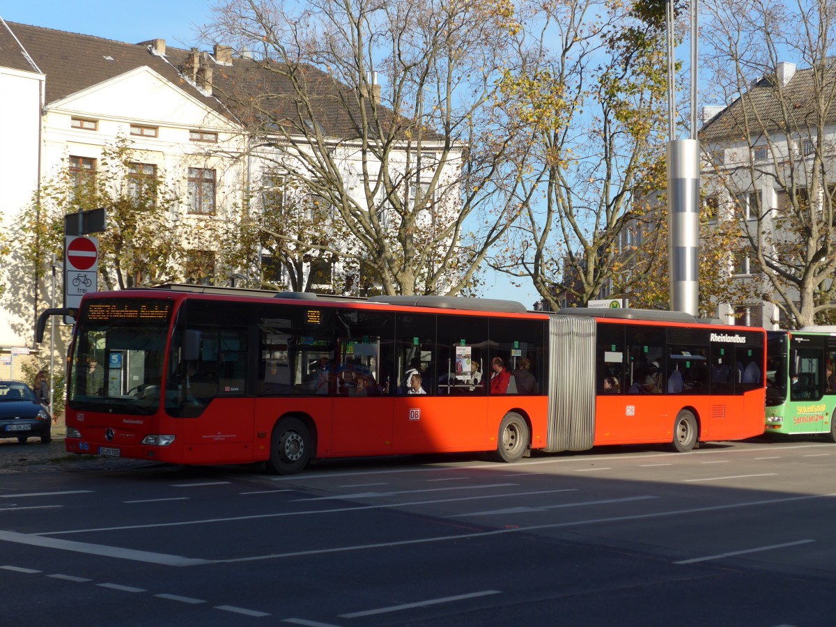 (157'153) - RVE Aachen - AC-RV 9105 - Mercedes am 21. November 2014 beim Hauptbahnhof Aachen