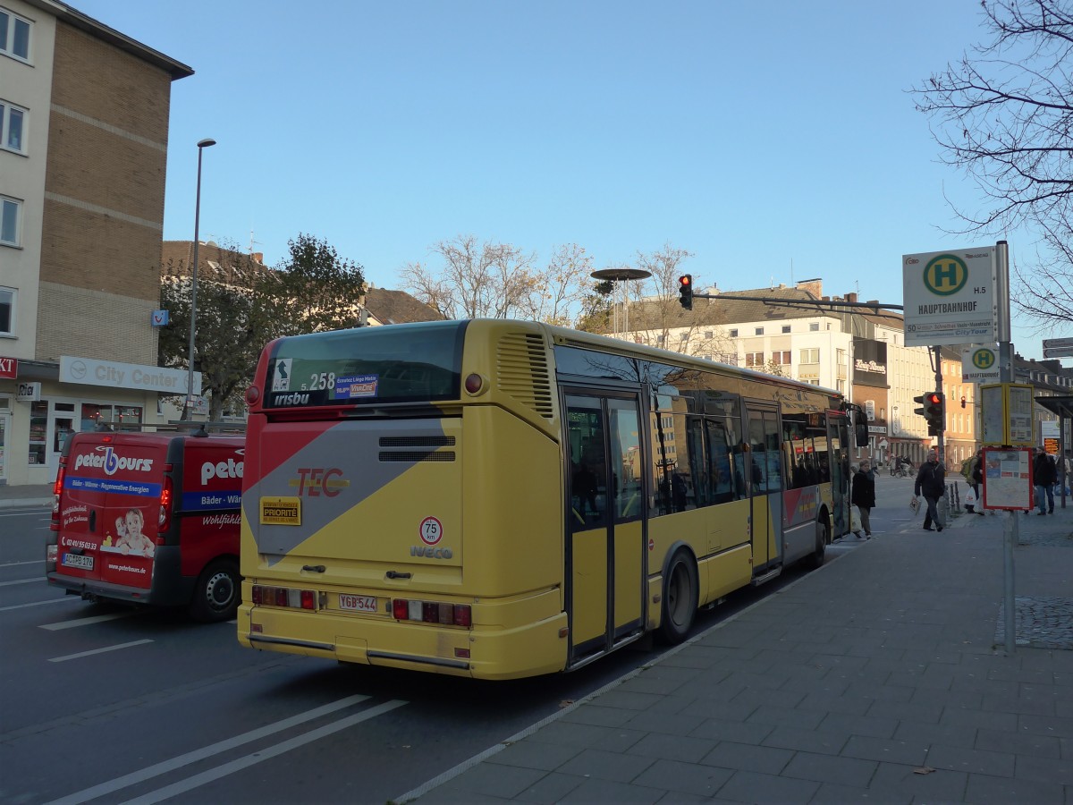 (157'265) - Aus Belgien: TEC Lige - Nr. 5.258/YGB-544 - Irisbus am 21. November 2014 beim Hauptbahnhof Aachen