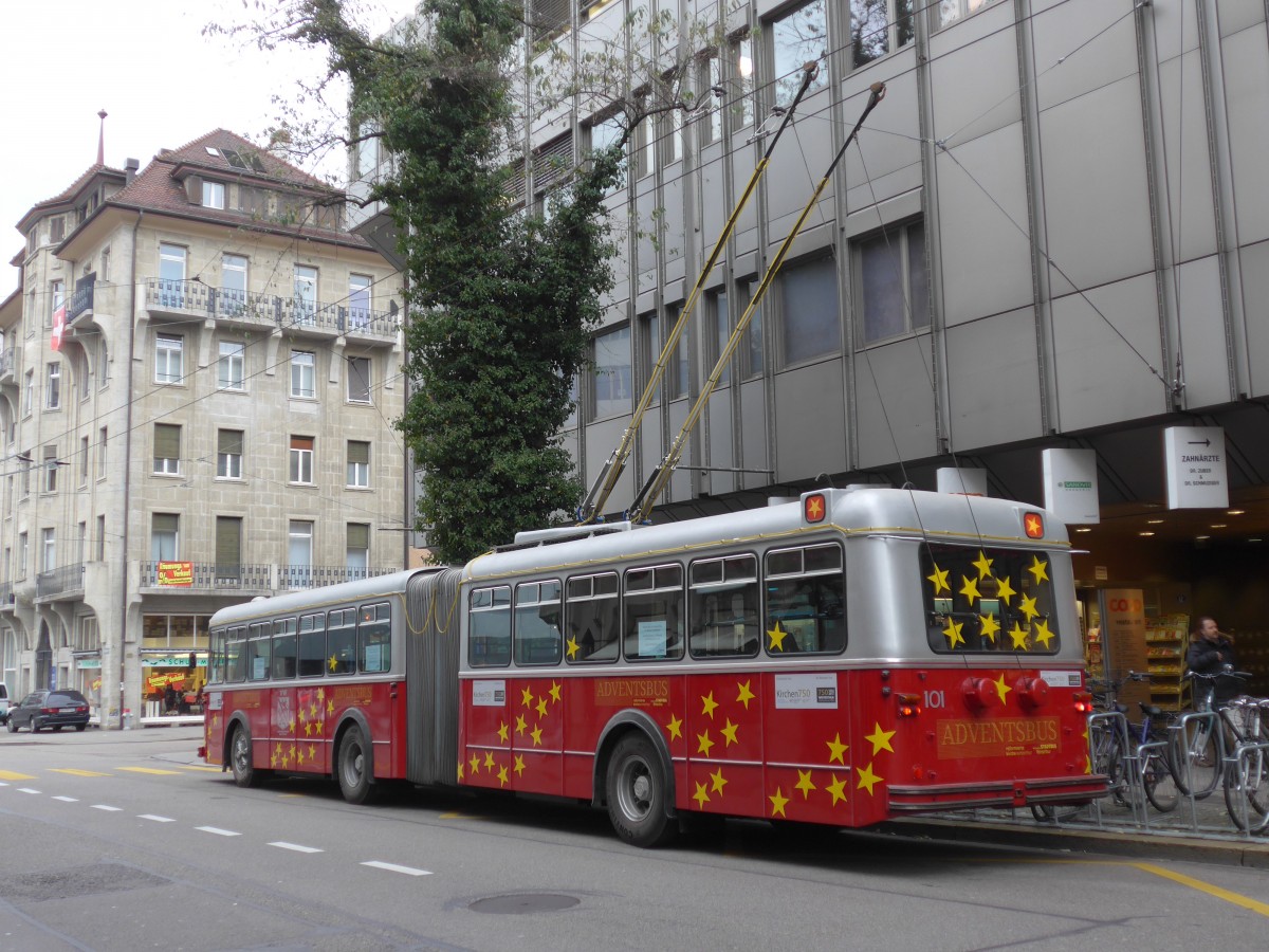 (157'644) - VW Winterthur - Nr. 101 - FBW/SWS Gelenktrolleybus am 6. Dezember 2014 in Winterthur, Bankstrasse