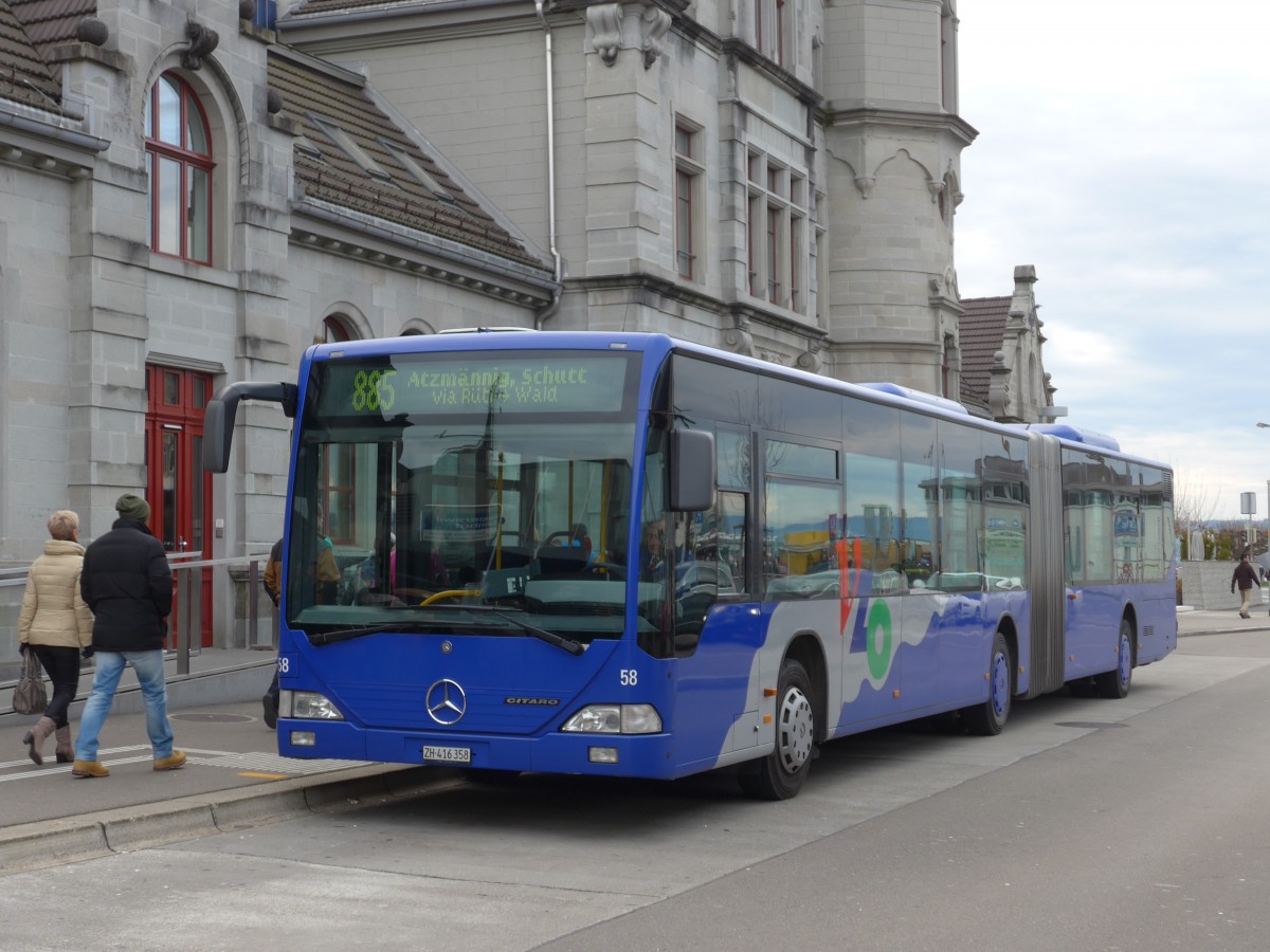 (157'774) - VZO Grningen - Nr. 58/ZH 416'358 - Mercedes am 14. Dezember 2014 beim Bahnhof Rapperswil