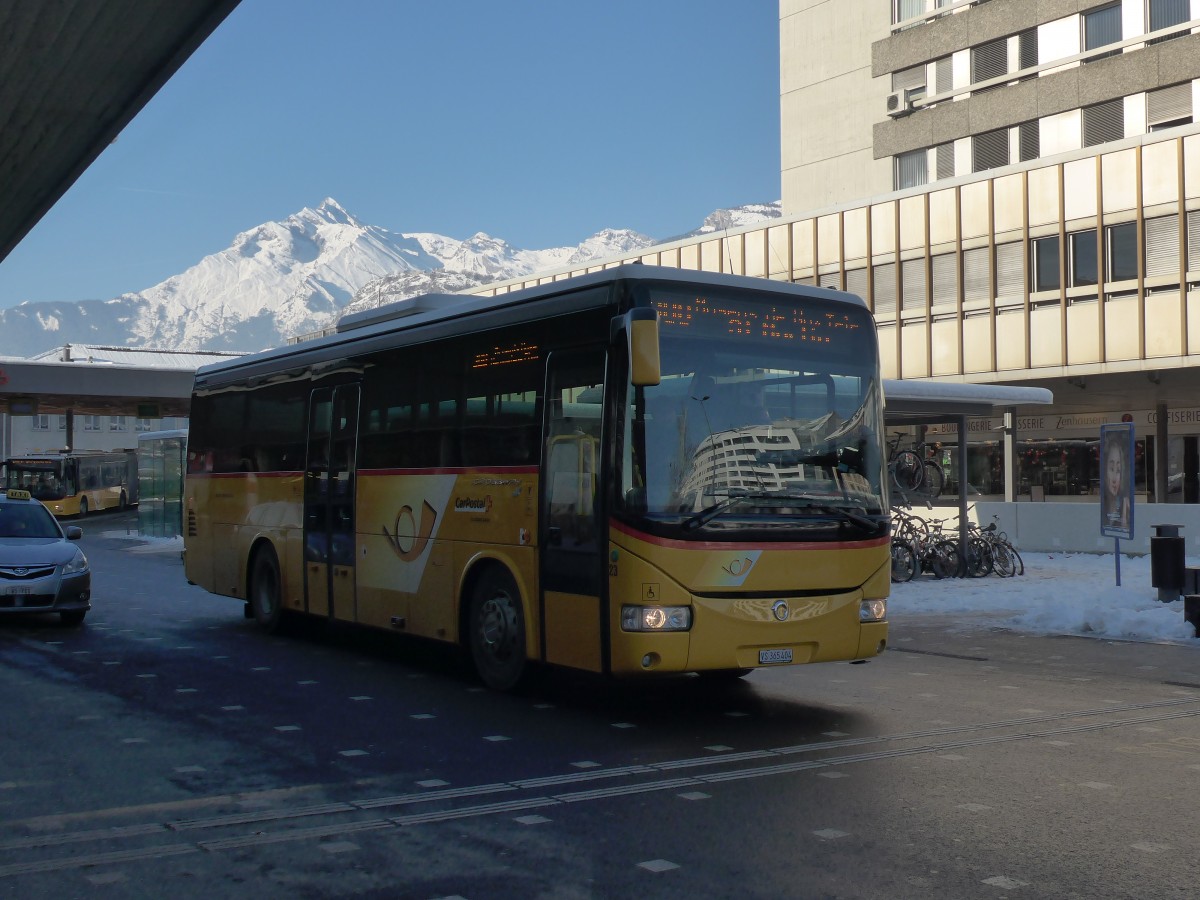 (158'054) - PostAuto Wallis - Nr. 23/VS 365'404 - Irisbus am 1. Januar 2015 beim Bahnhof Sion
