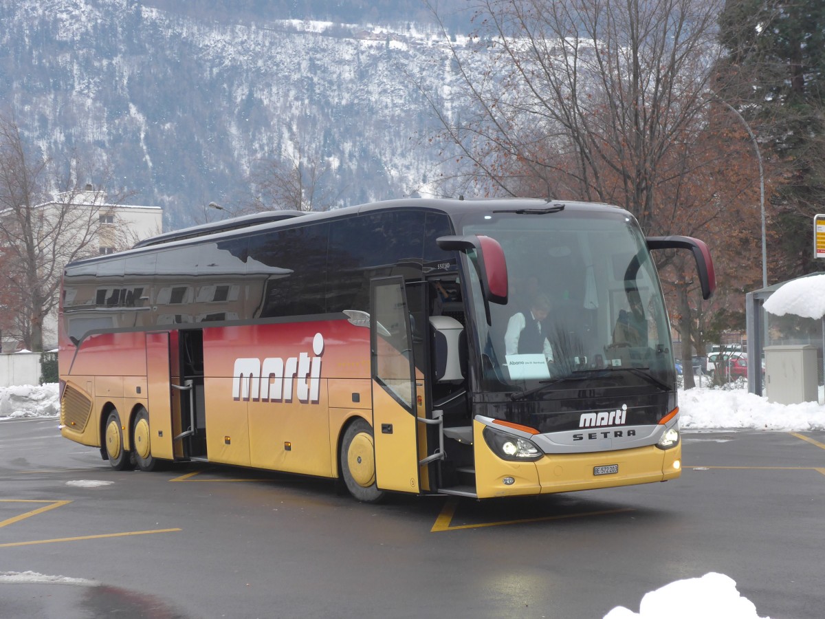 (158'175) - Marti, Kallnach - Nr. 3/BE 572'203 - Setra am 2. Januar 2015 beim Bahnhof Martigny