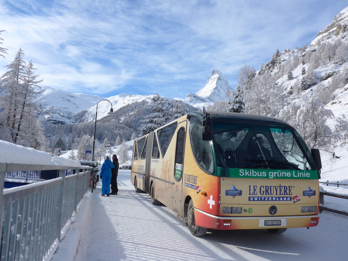 (158'415) - OBZ Zermatt - Nr. 6/VS 322'707 - Vetter (ex Sturm, D-Daaden; ex Dekra-Akademie, D-Stuttgart) am 18. Januar 2015 in Zermatt, Matterhorn glacier paradise