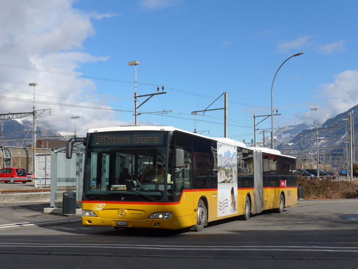 (158'850) - Buchard, Leytron - VS 104'344 - Mercedes am 22. Februar 2015 beim Bahnhof Martigny