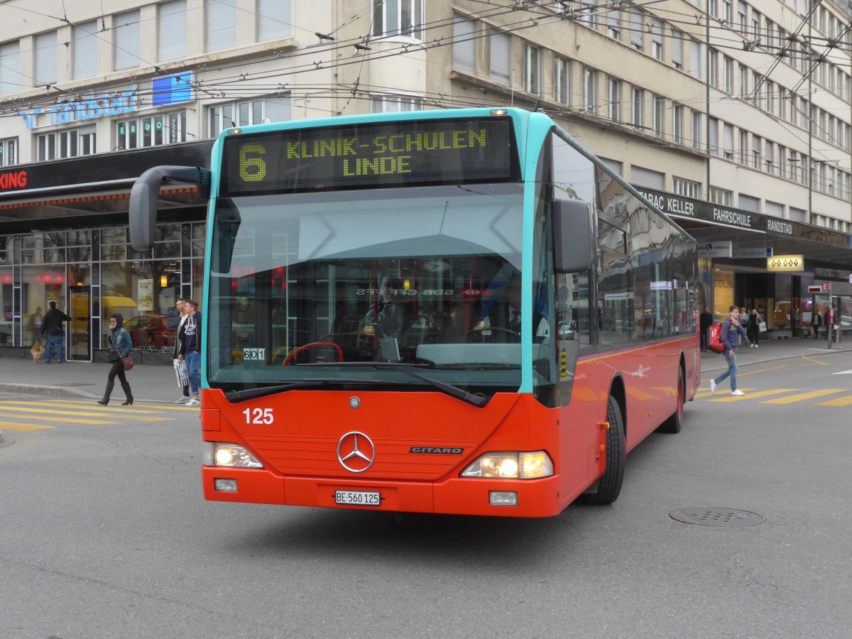 (159'521) - VB Biel - Nr. 125/BE 560'125 - Mercedes am 28. Mrz 2015 beim Bahnhof Biel
