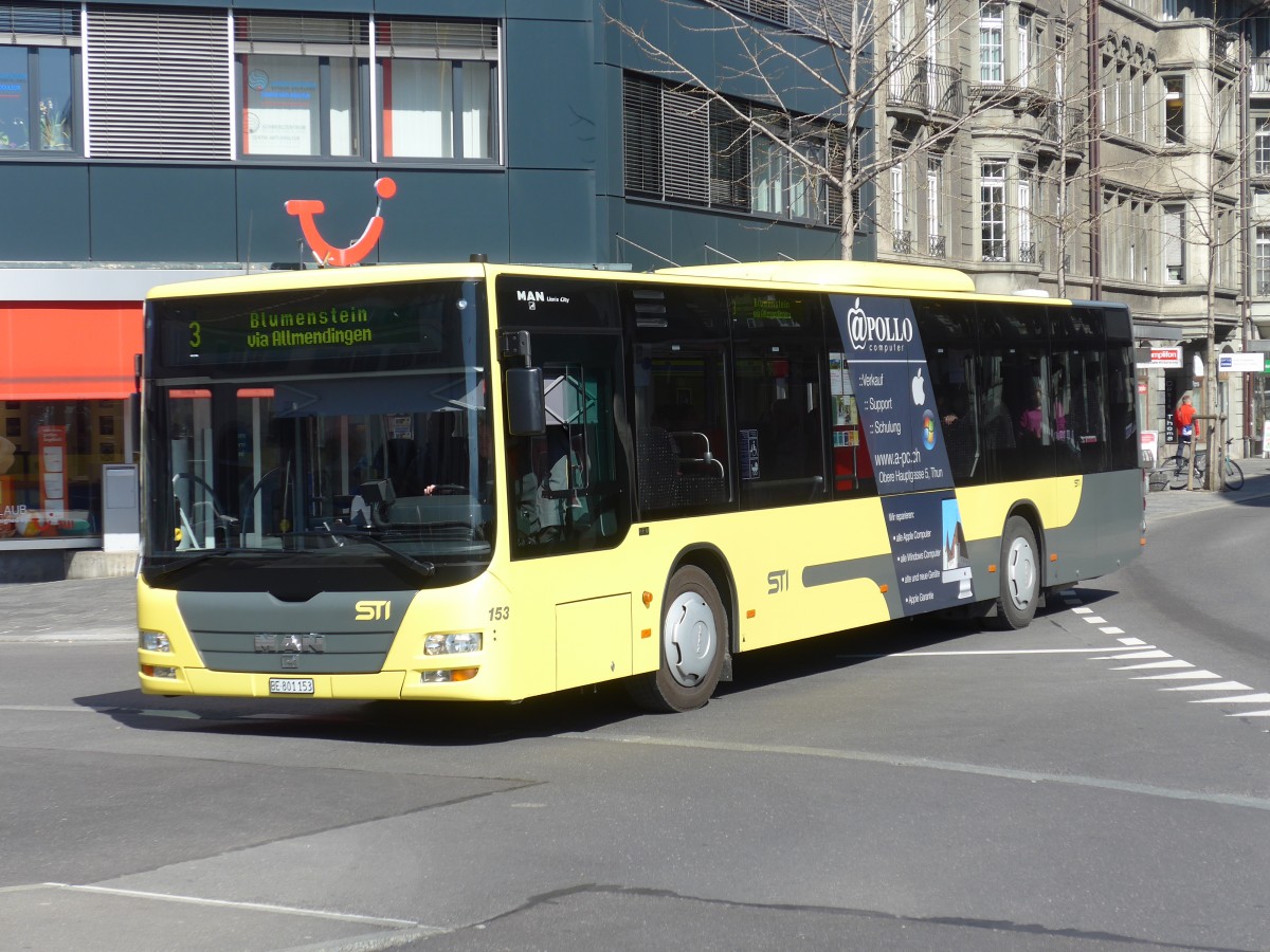 (159'929) - STI Thun - Nr. 153/BE 801'153 - MAN am 13. April 2015 beim Bahnhof Thun