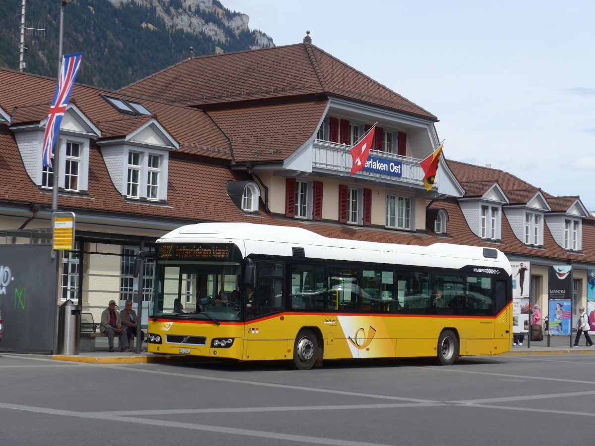 (160'114) - PostAuto Bern - BE 610'541 - Volvo am 26. April 2015 beim Bahnhof Interlaken Ost