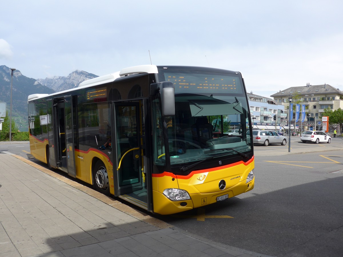 (160'142) - PostAuto Bern - BE 653'383 - Mercedes am 26. April 2015 beim Bahnhof Spiez