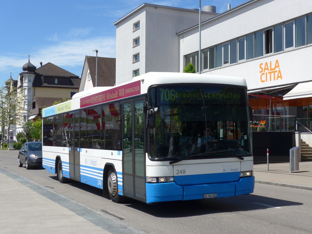 (160'204) - WilMobil, Wil - Nr. 249/SG 104'482 - Volvo/Hess (ex BOS Wil Nr. 20) am 8. Mai 2015 beim Bahnhof Wil