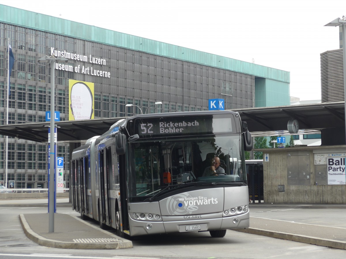 (160'609) - AAGR Rothenburg - Nr. 4/LU 15'683 - Solaris am 22. Mai 2015 beim Bahnhof Luzern