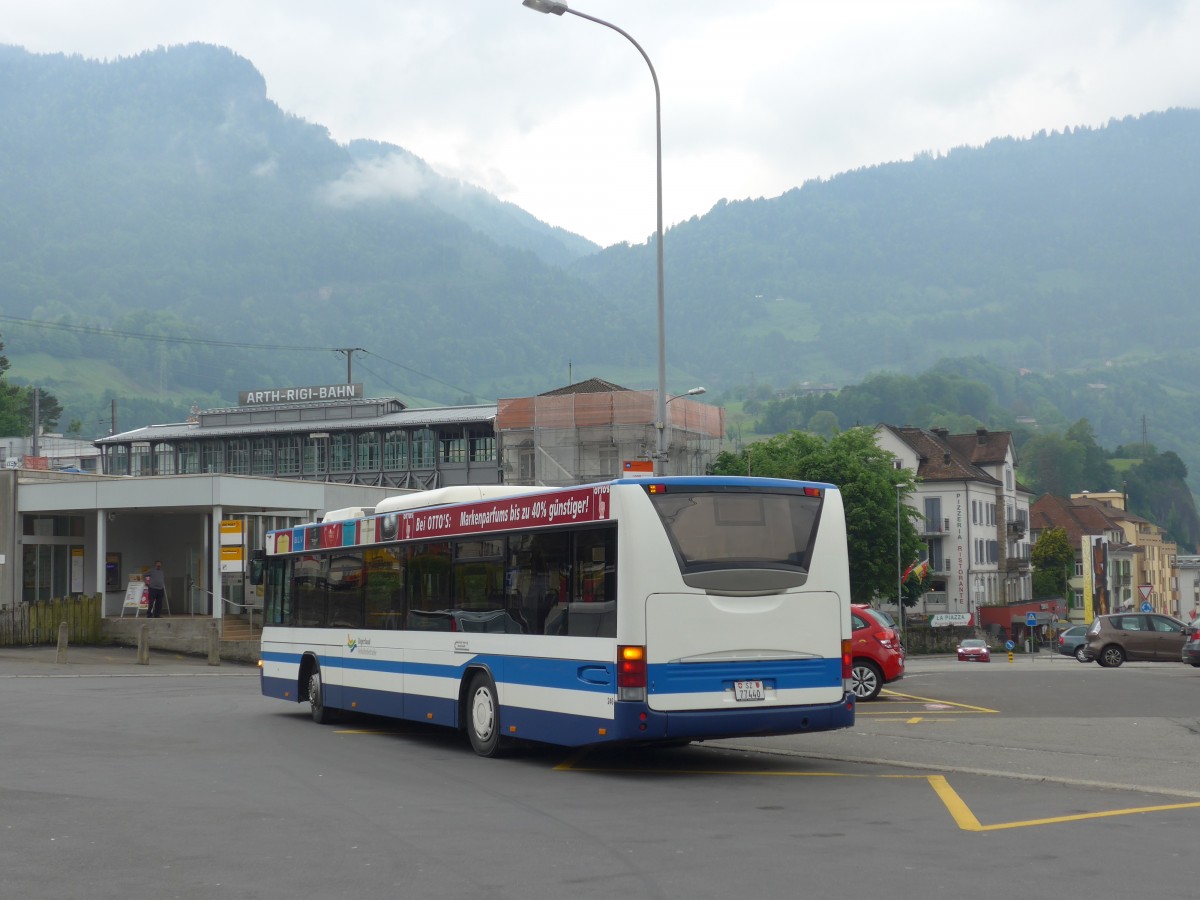 (160'664) - Auf der Maur, Steinen - Nr. 246/SZ 77'440 - Scania/Hess (ex Amrein, Kssnacht; ex ZVB Zug Nr. 117; ex ZVB Zug Nr. 17) am 22. Mai 2015 beim Bahnhof Arth-Goldau