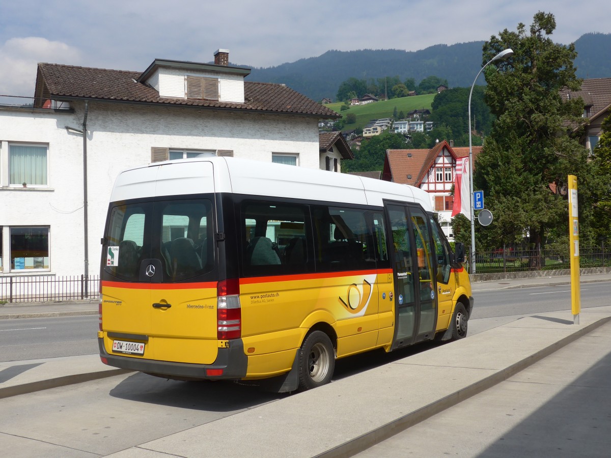 (160'914) - Dillier, Sarnen - Nr. 15/OW 10'004 - Mercedes am 24. Mai 2015 beim Bahnhof Sarnen