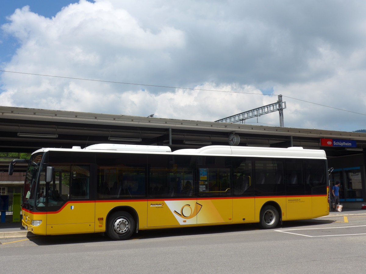 (160'946) - Schnider, Schpfheim - LU 15'606 - Mercedes am 24. Mai 2015 beim Bahnhof Schpfheim