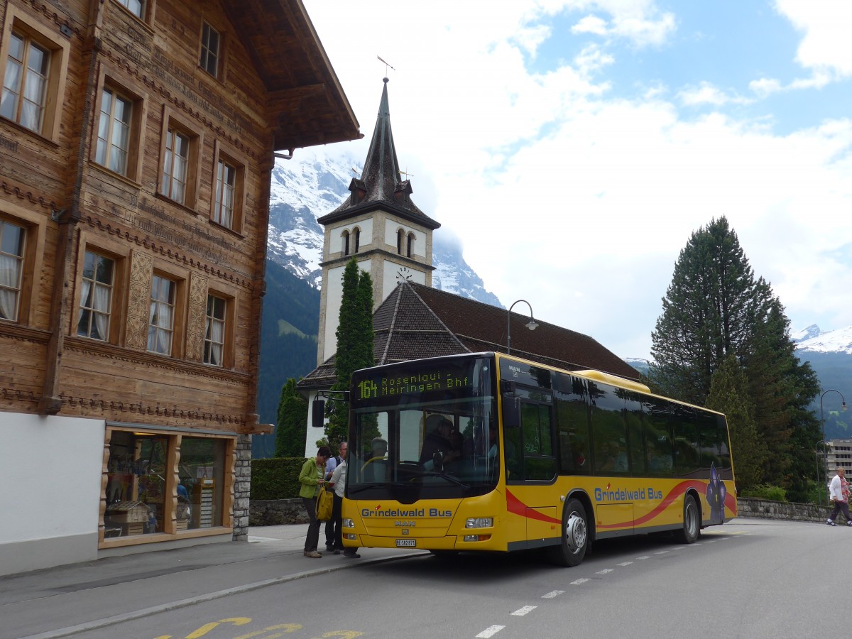 (161'016) - AVG Grindelwald - Nr. 18/BE 382'871 - MAN/Gppel am 25. Mai 2015 in Grindelwald, Kirche
