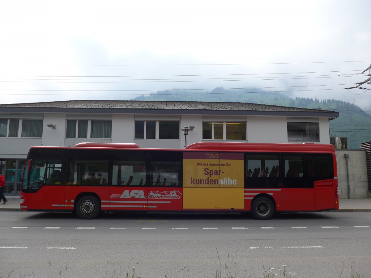 (161'058) - AFA Adelboden - Nr. 95/BE 26'774 - Mercedes am 27. Mai 2015 beim Bahnhof Frutigen
