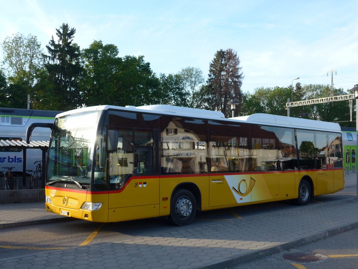 (161'406) - Engeloch, Schwarzenburg - Nr. 10/BE 447'210 - Mercedes am 28. Mai 2015 beim Bahnhof Schwarzenburg