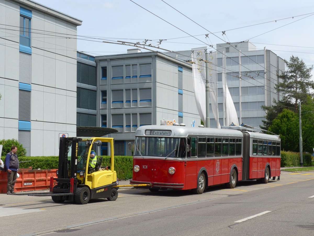 (161'658) - VW Winterthur - Nr. 101 - FBW/SWS Gelenktrolleybus am 31. Mai 2015 in Winterthur, Strahlegg