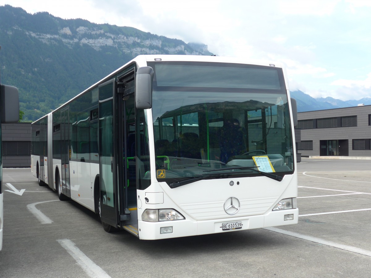 (162'072) - PostAuto Bern - BE 610'539 - Mercedes (ex AAGS Schwyz Nr. 84) am 13. Juni 2015 in Interlaken, Flugplatz