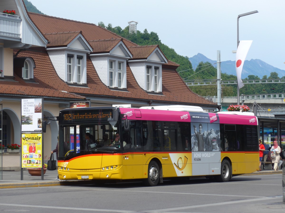 (162'155) - PostAuto Bern - BE 610'537 - Solaris am 14. Juni 2015 beim Bahnhof Interlaken Ost