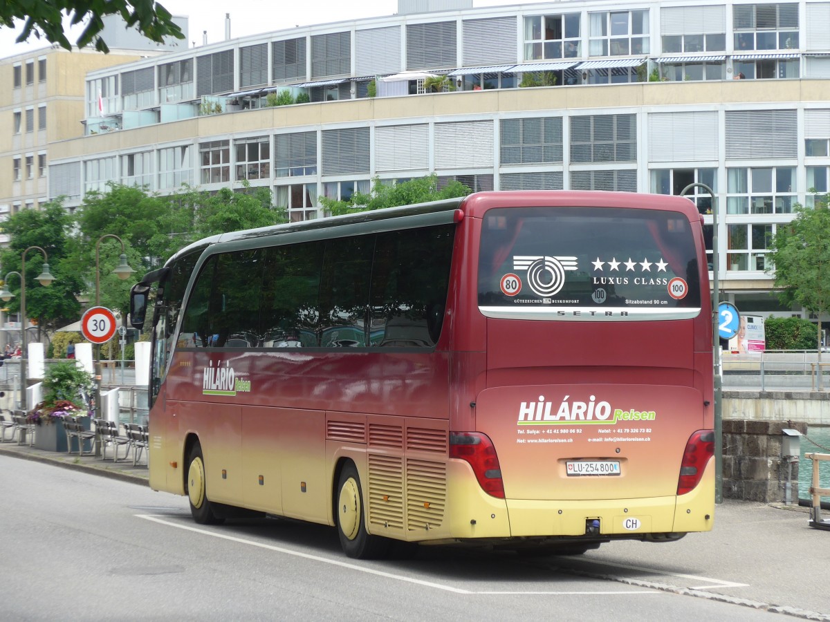(162'181) - Hilrio, Schtz - LU 254'800 - Setra (ex Marti, Kallnach) am 18. Juni 2015 bei der Schifflndte Thun