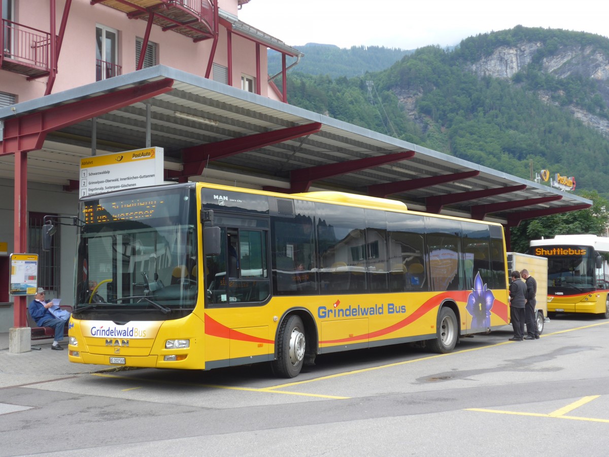 (162'396) - AVG Grindelwald - Nr. 14/BE 202'568 - MAN/Gppel am 20. Juni 2015 in Meiringen, Postautostation