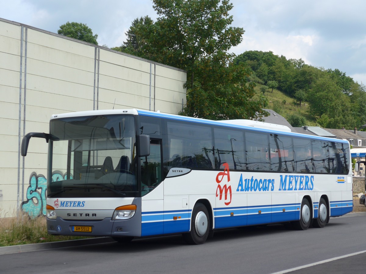 (162'582) - Meyers, Flebour - AM 5512 - Setra am 25. Juni 2015 beim Bahnhof Ettelbruck