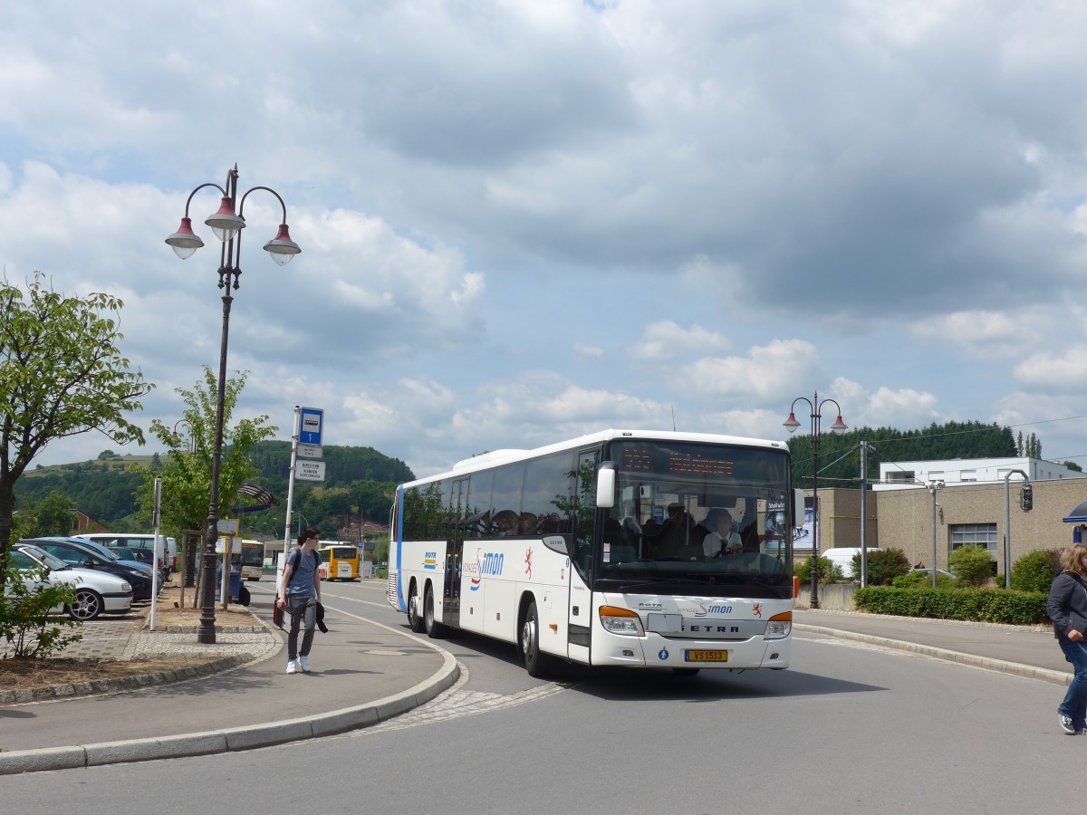 (162'624) - Simon, Diekirch - VS 1513 - Setra am 25. Juni 2015 beim Bahnhof Diekirch