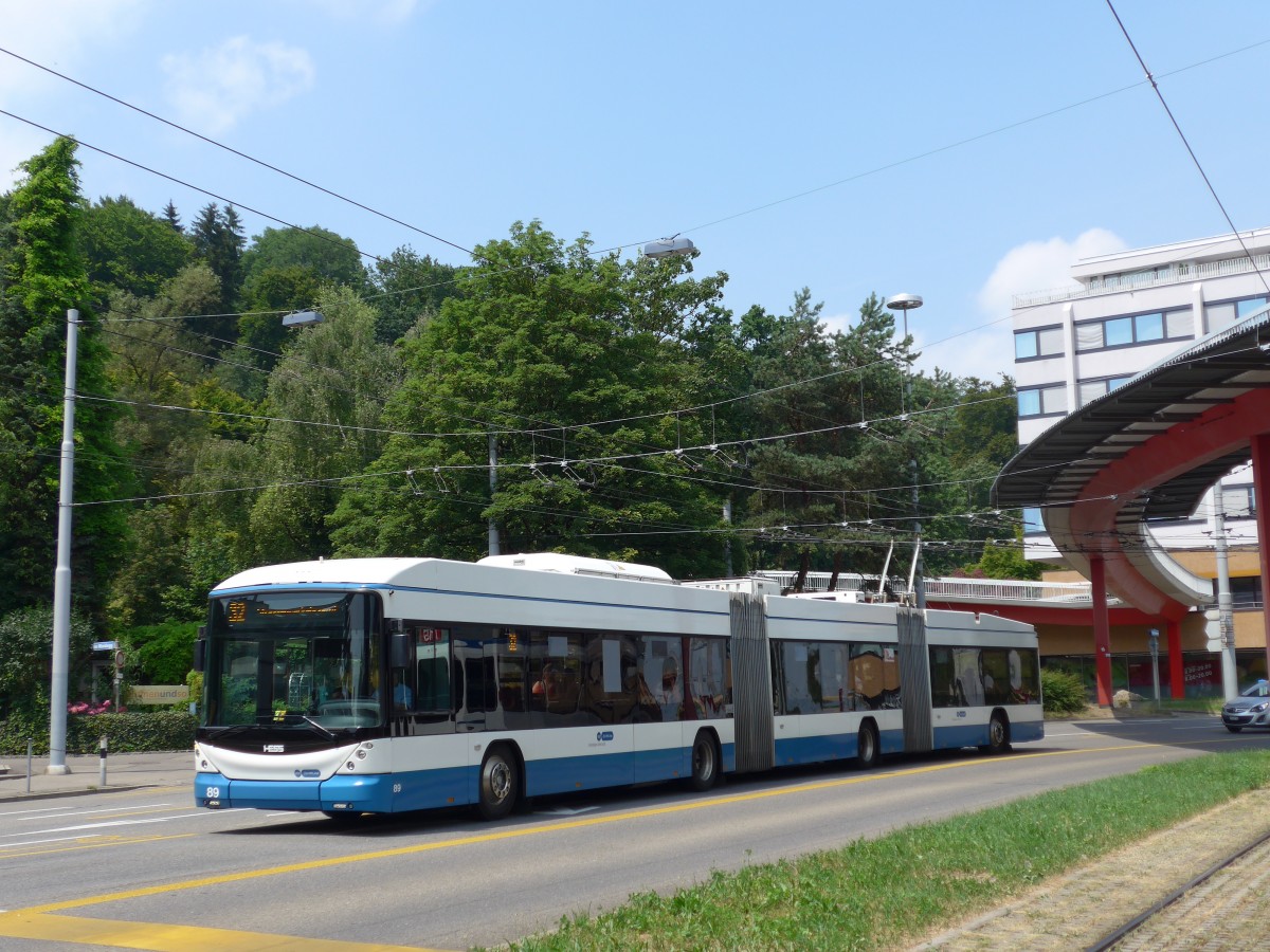(162'966) - VBZ Zrich - Nr. 89 - Hess/Hess Doppelgelenktrolleybus am 6. Juli 2015 in Zrich, Bucheggplatz