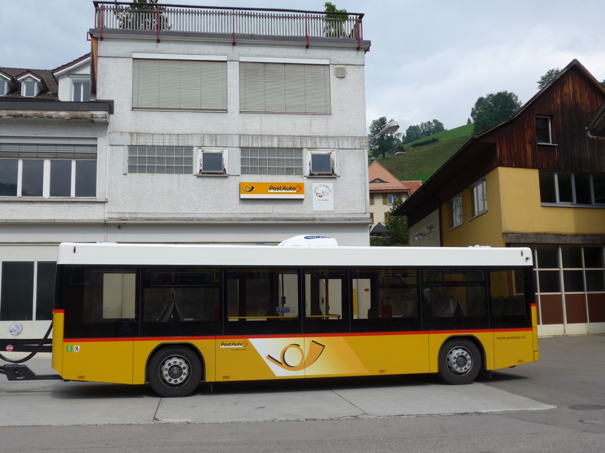 (163'213) - PostAuto Ostschweiz - SG 412'681 - Hess Personenanhnger am 2. August 2015 in Urnsch, Garage